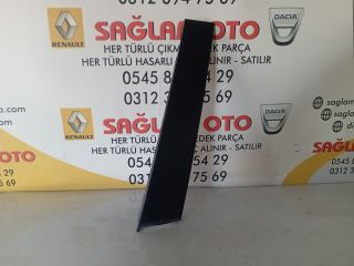 Clio 5 sağ ön kapı direk plastiği mat siyah