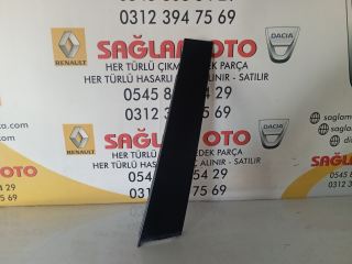 Clio 5 sağ ön kapı direk plastiği mat siyah