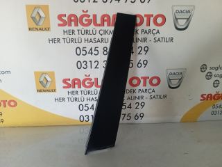 Clio 5 sağ ön kapı direk plastiği mat siyah