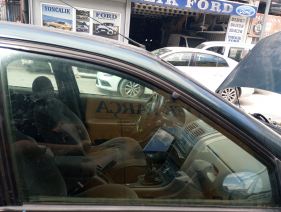 Renault Laguna 1 Sağ Ön Cam 1996-2002 Çıkma Orjinal