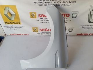 Renault Megane 4 Sol Ön Çamurluk Beyaz Renk 